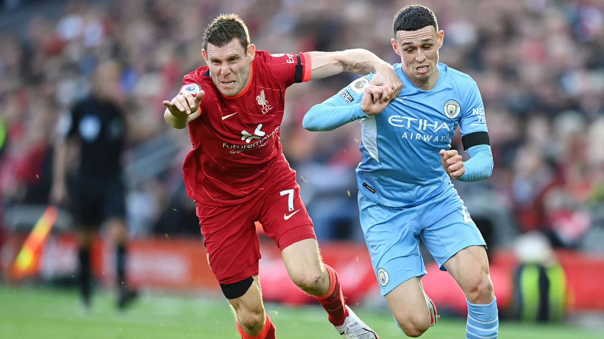 Man City Vs Liverpool match players struggling to get the football