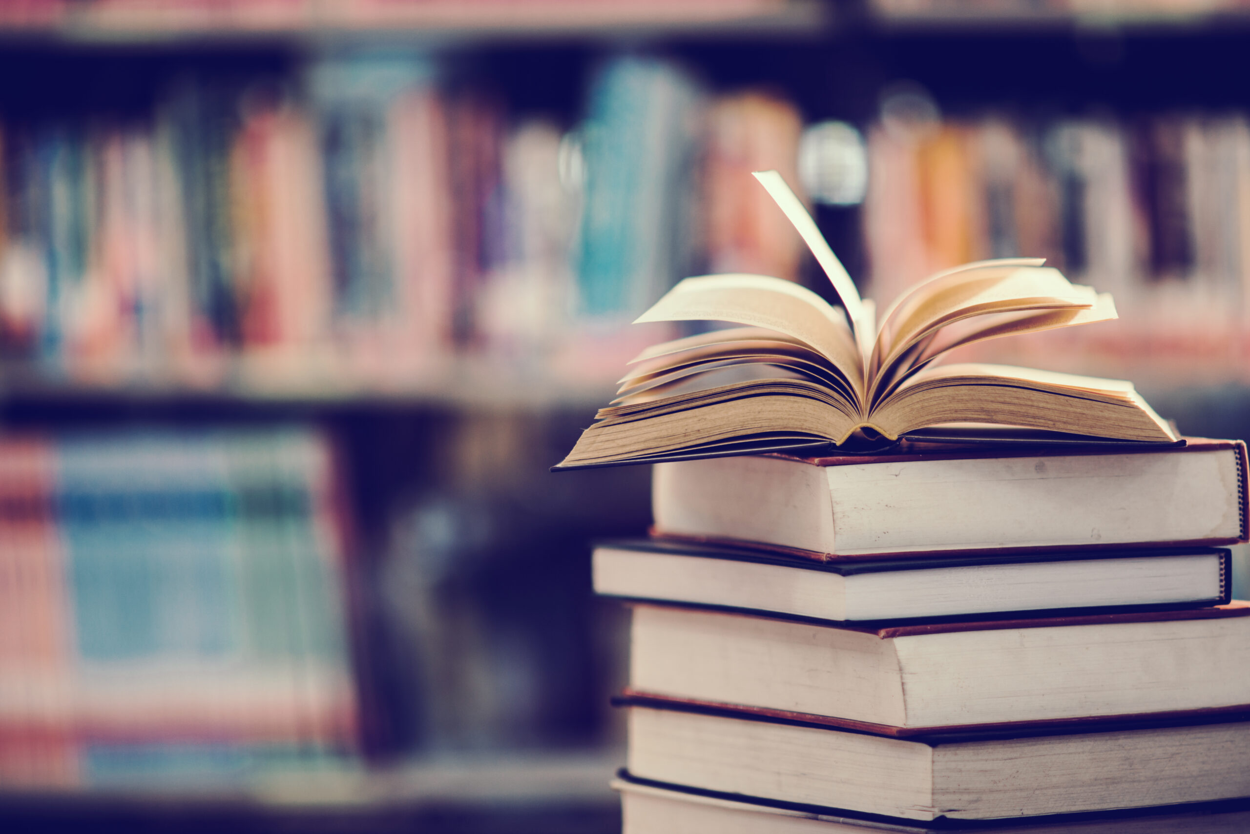 Top 10 Must-Read Books for College Students